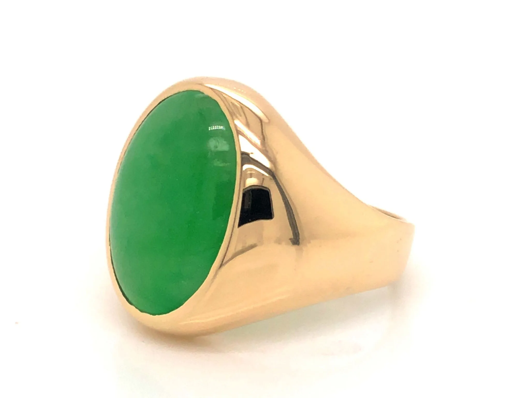 Vintage Men's Oval Cabochon Green Jade Ring - 10k Yellow Gold