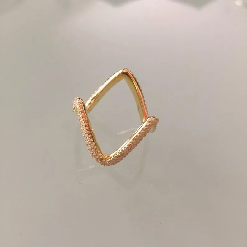 Zig Zag Eternity Ring